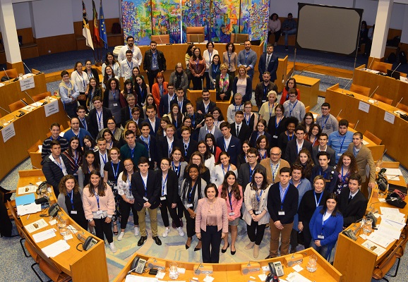 Parte II - Parlamento dos Jovens 2019 - Ensino Secundário "Reverter o Aquecimento Global".