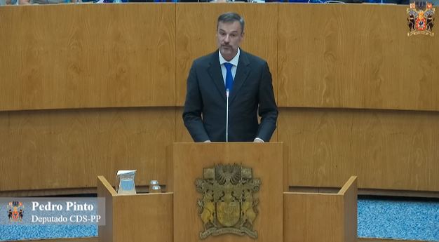 À atleta Ana Filipe pelas medalhas conquistadas no Campeonato do Mundo de Atletismo VIRTUS