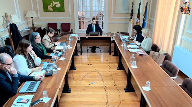 preciação e emissão de parecer referente ao requerimento relativo a incompatibilidades e/ou impedimentos apresentado pela Deputada Sandra Micaela Costa Dias