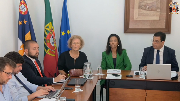 Audição da Secretária Regional da Saúde e da Segurança Social - Requerimento apresentado pelo Grupo Parlamentar do CH a solicitar, “com carácter de urgência, a audição na Comissão de Assuntos Sociais, da Secretária Regional da Saúde e da Segurança Social e da Inspetora Regional da Saúde, a fim de prestarem esclarecimentos sobre o absentismo laboral” (acompanhada pela Inspetora Regional da Saúde).
