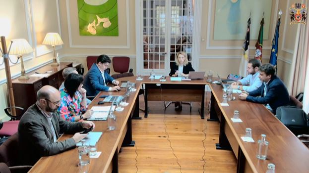 Prorrogação de prazo - Proposta de Decreto Legislativo Regional n.º 33/XIII - Aplica à Região Autónoma dos Açores o regime de execução do acolhimento residencial previsto no Decreto-Lei n.º 164/2019, de 25 de outubro