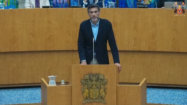 Terceira alteração ao Decreto Legislativo Regional n.º 19/2006/A, de 2 de junho, e consagra o direito ao pagamento do subsídio de refeição na Região Autónoma dos Açores