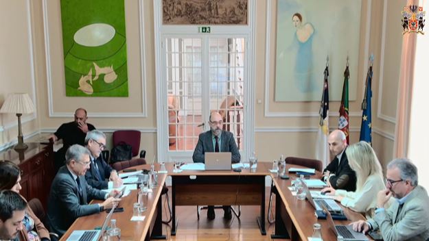 Admissibilidade e deliberação de diligências - Petição n.º 34/XIII/2.ª – “Pelo cumprimento da lei e pela igualdade de acesso aos serviços postais e comércio eletrónico nas Regiões Autónomas”