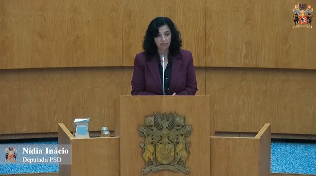 Às atletas Mafalda Valadão e Carolina Oliveira do Centro Hípico da Ilha Terceira