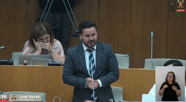 “Recomenda ao Governo Regional dos Açores a correção das desigualdades decorrentes da aplicação dos regulamentos específicos do tarifário para a utilização dos portos e núcleos de pesca da Região Autónoma dos Açores” 