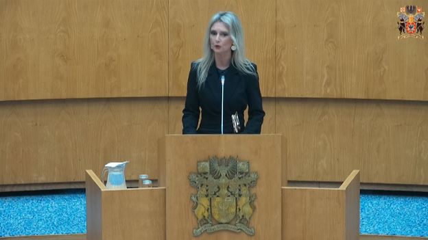 Ausência do Sr. Ministro de Estado e das Finanças à reunião da Comissão Permanente de Economia da Assembleia Legislativa da Região Autónoma dos Açores