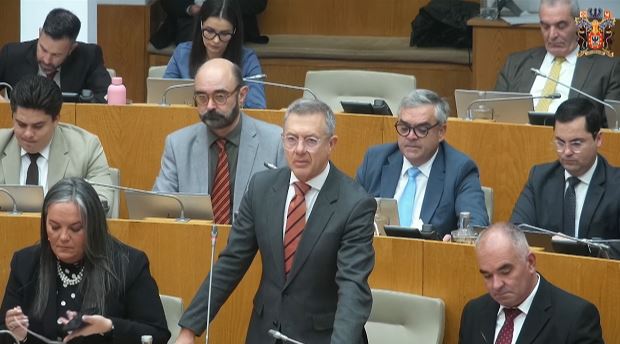 Tarifa de residente nas ligações aéreas entre os Açores e o continente