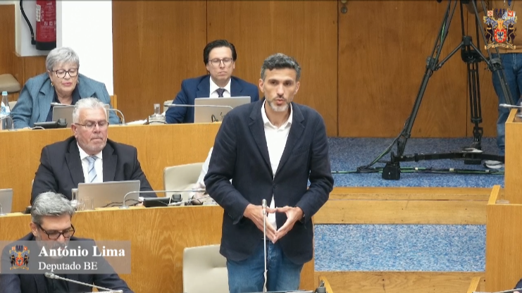 Recomenda ao Governo Regional dos Açores a criação do Centro Académico Clínico dos Açores