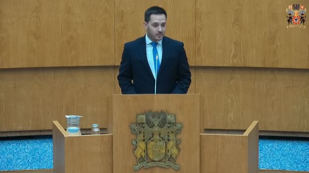 Aos atletas Maria Vidinha e Matias Sanfona pelos títulos de campeões nacionais de judo