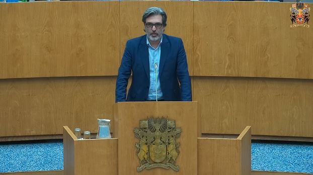 Reforço da proteção e bem-estar do animal de companhia