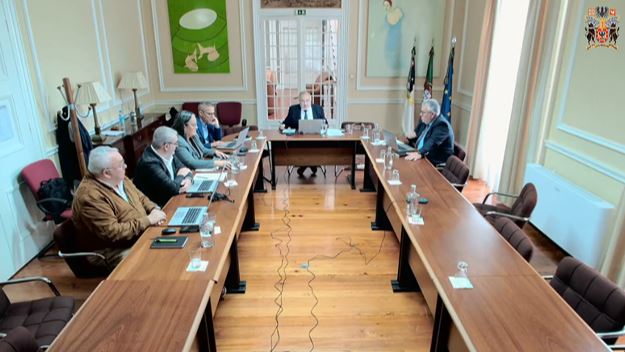 Eventual deliberação de novas diligências - Petição n.º 28/XIII/1.ª – “Reconhecimento do associativismo na área da Educação, faltas e interesse público”