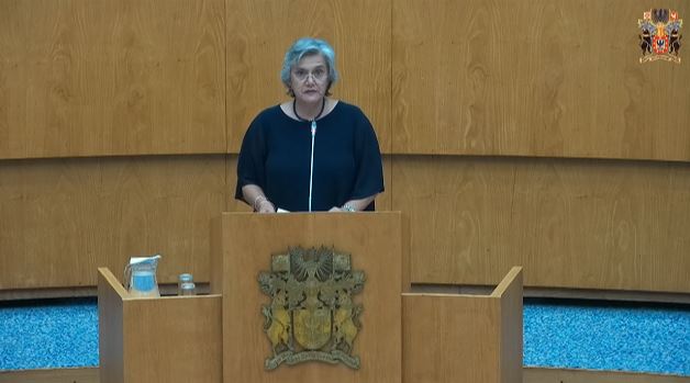 Contra a postura discriminatória do Governo Regional e reivindicação de um suplemento remuneratório similar ao dos colegas, assistentes técnicos, da RIAC
