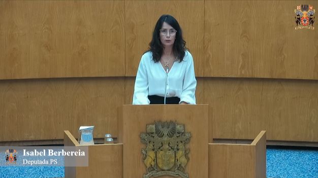 À atleta Ana Filipe pelas medalhas conquistadas no Campeonato do Mundo de Atletismo VIRTUS