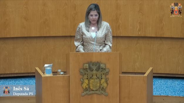 Pelo fim da discriminação entre docentes e pela dignificação do trabalho docente