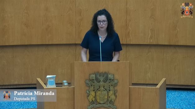 Pelo falecimento de Maria de Fátima Machado Mendes Cabral