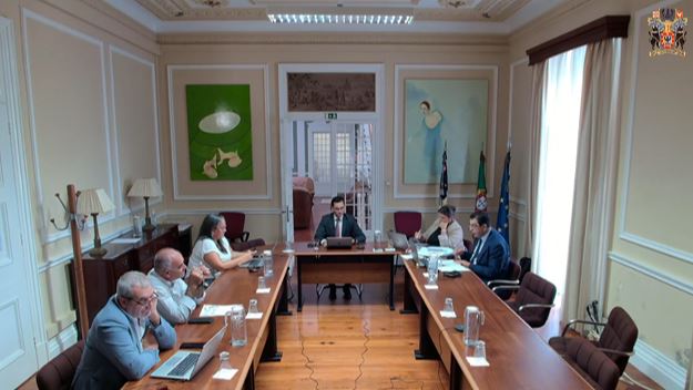 Admissibilidade e deliberação de diligências - Petição n.º 31/XIII/2.ª – “Pela Preservação Histórica e Paisagística de Porto Pim”