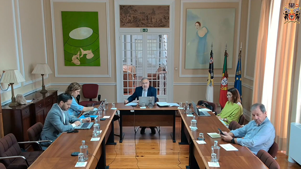Análise e votação do Relatório - Petição n.º 37/XIII/2.ª – “Reposição do Serviço de Emergência Pré-Hospitalar na Associação de Bombeiros Voluntários da Calheta - Secção destacada do Topo, no período noturno”.