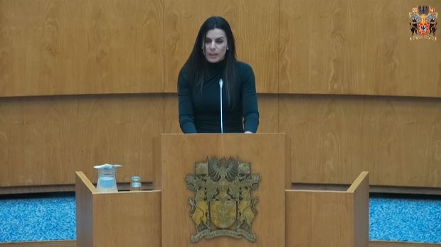 Ao atleta Artur Brasil, pelos títulos alcançados nos Campeonatos Regionais de Pista Curta e Triatlo Técnico