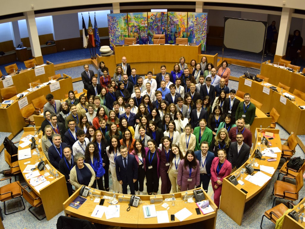 Parte III - Parlamento dos Jovens 2022/2023- Ensino Secundário: "Saúde Mental nos Jovens: que desafios? Que respostas"