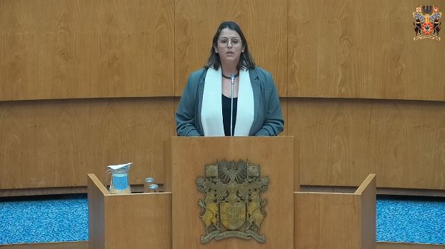 Terceira alteração ao Decreto Legislativo Regional n.º 28/2011/A, de 11 de novembro, que estrutura o Parque Marinho dos Açores